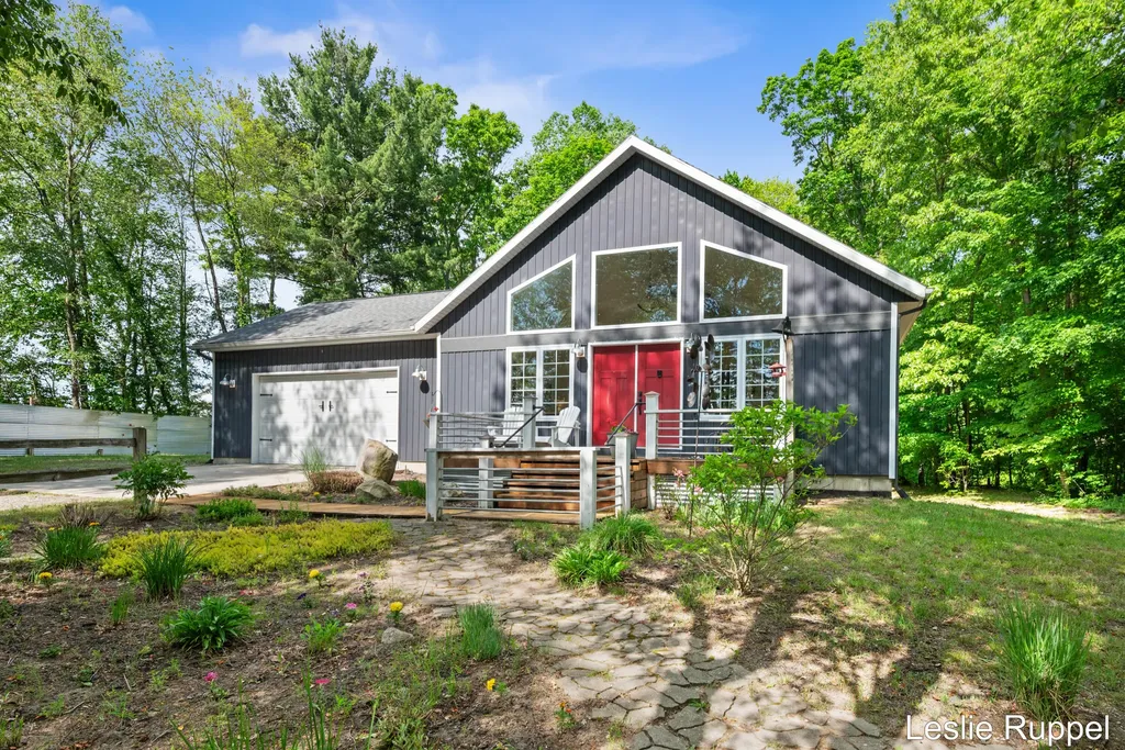 13015 Ritchie Avenue NE Courtland Township MI 49319