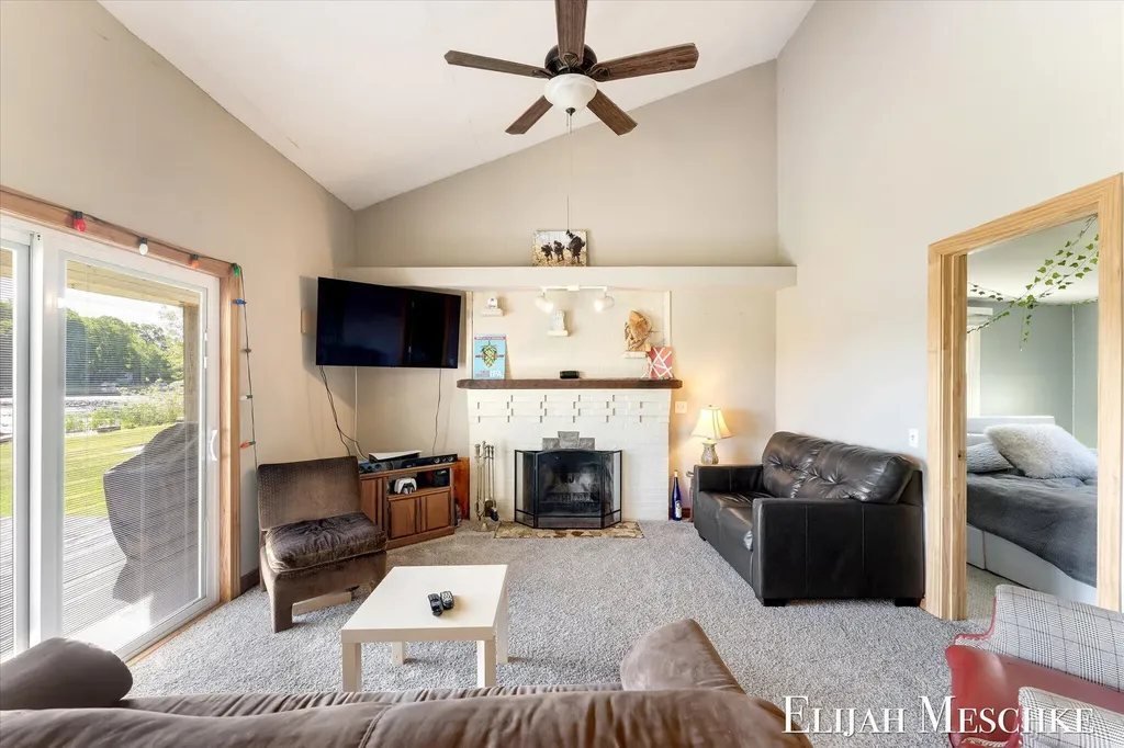 10207 Poplar Drive NE Oakfield Township MI 49341