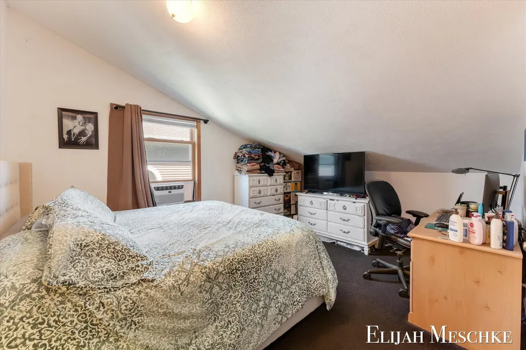 10207 Poplar Drive NE Oakfield Township MI 49341