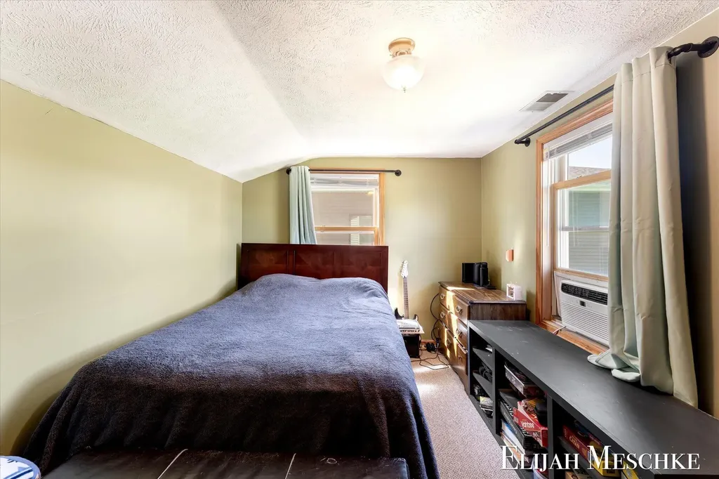 10207 Poplar Drive NE Oakfield Township MI 49341