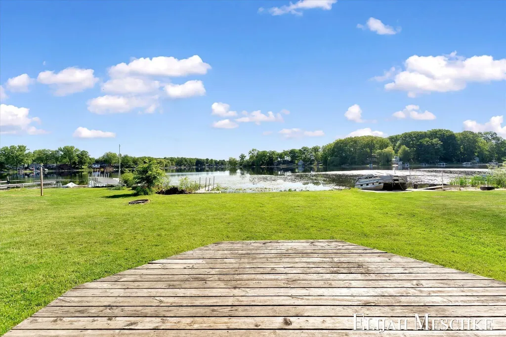 10207 Poplar Drive NE Oakfield Township MI 49341