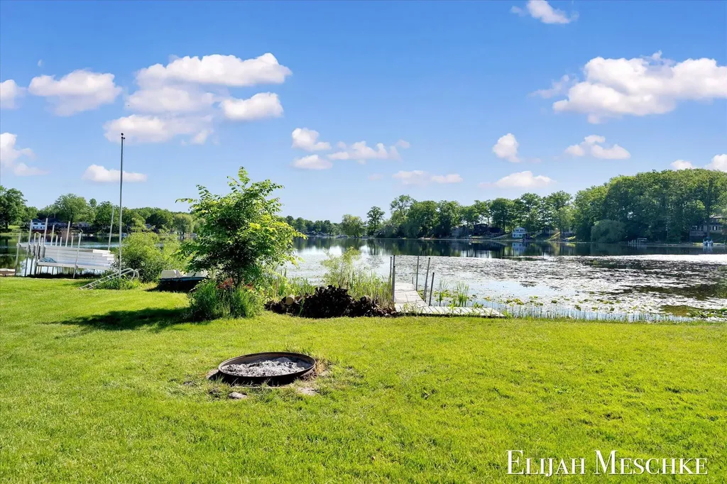 10207 Poplar Drive NE Oakfield Township MI 49341