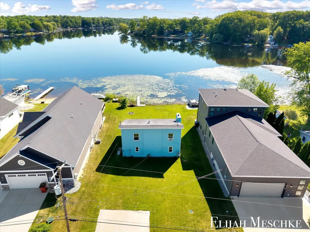 10207 Poplar Drive NE Oakfield Township MI 49341