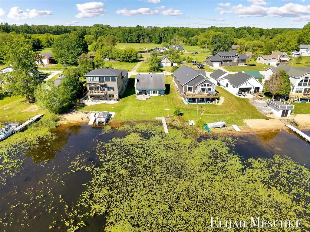 10207 Poplar Drive NE Oakfield Township MI 49341