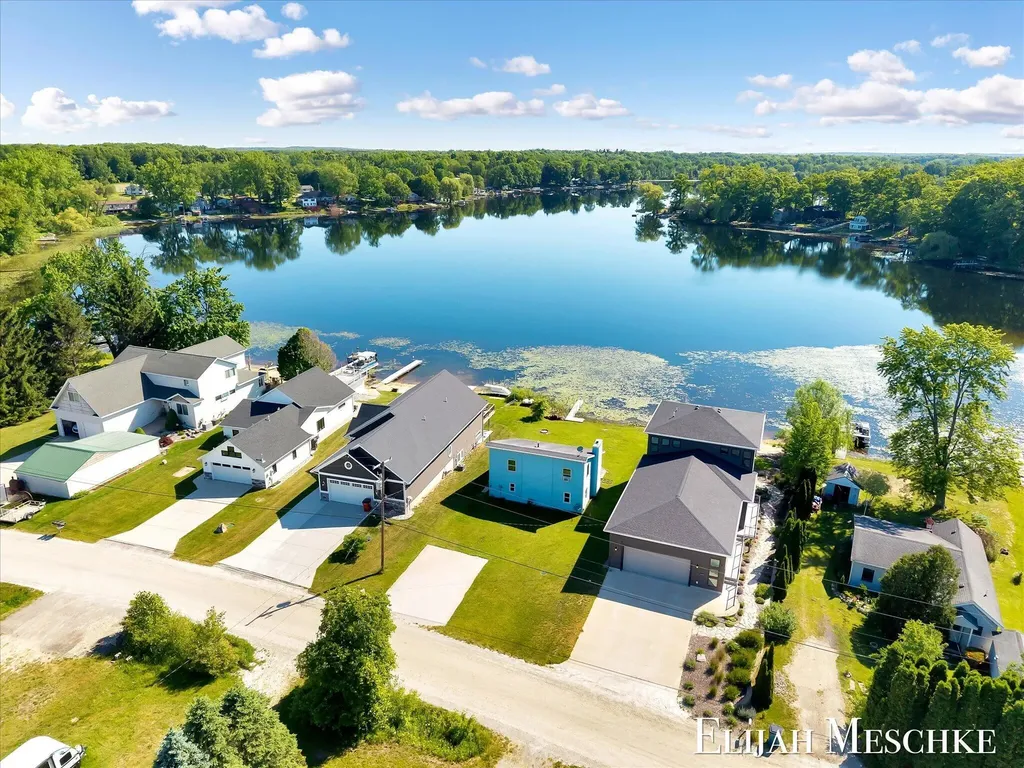 10207 Poplar Drive NE Oakfield Township MI 49341
