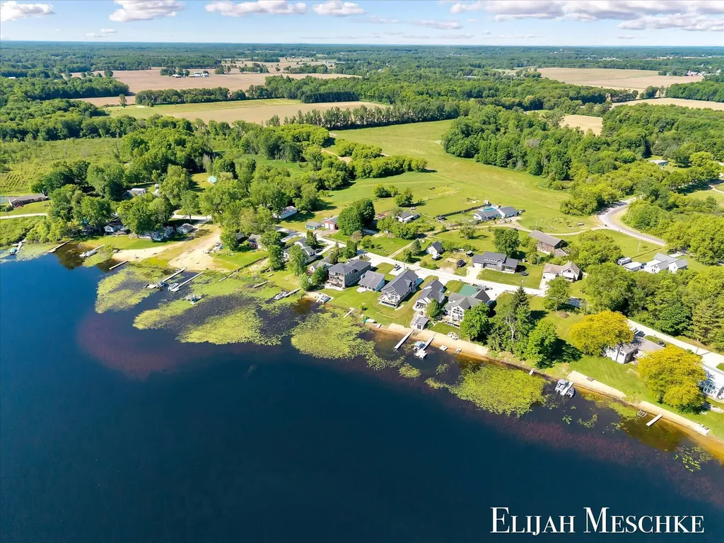 10207 Poplar Drive NE Oakfield Township MI 49341