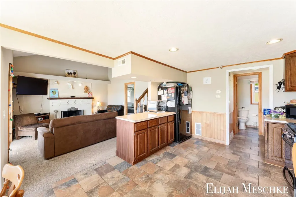 10207 Poplar Drive NE Oakfield Township MI 49341