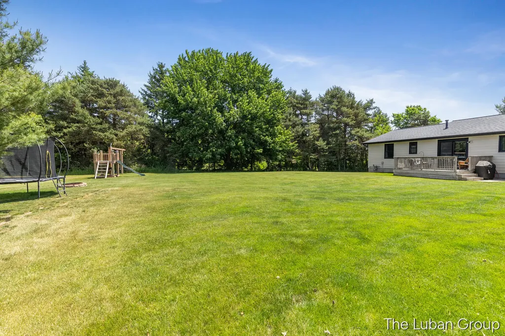 6669 Fillmore Street Allendale Charter Township MI 49401