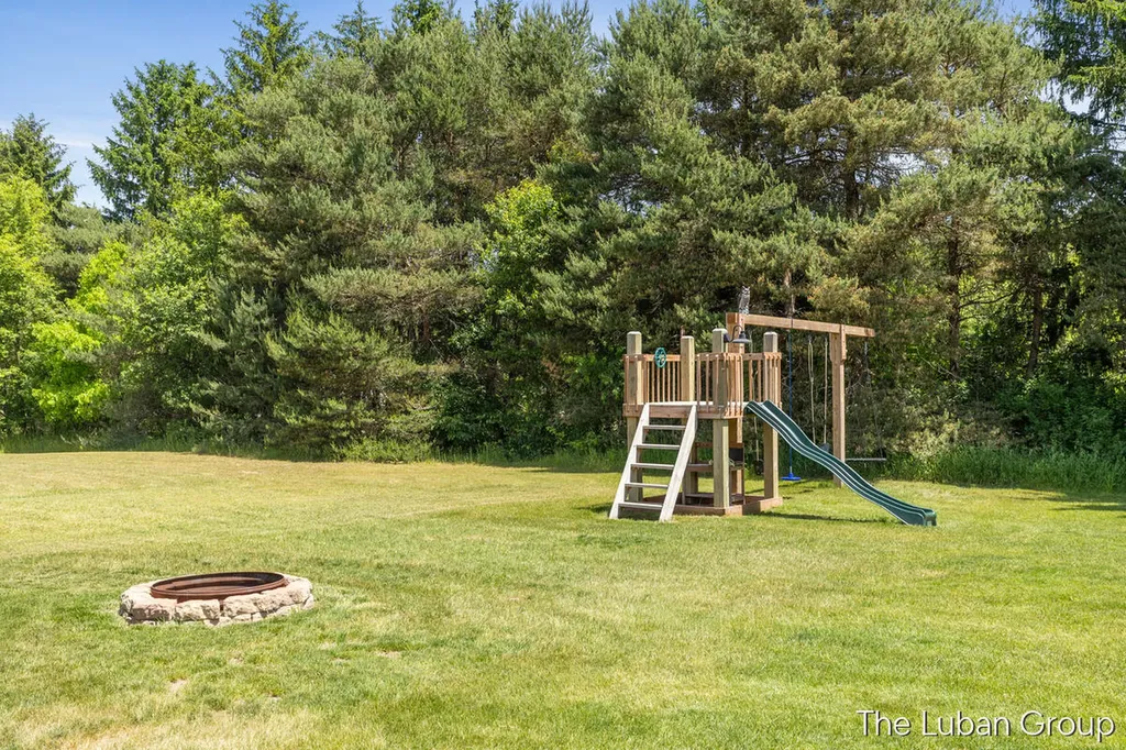 6669 Fillmore Street Allendale Charter Township MI 49401