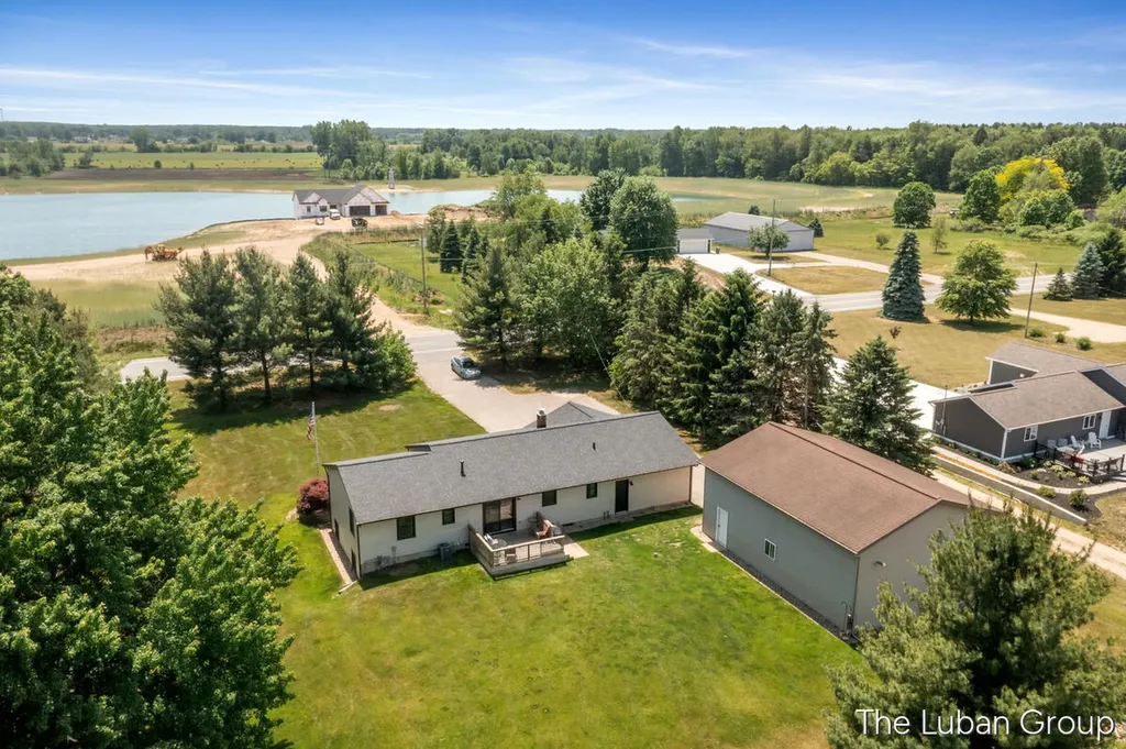 6669 Fillmore Street Allendale Charter Township MI 49401