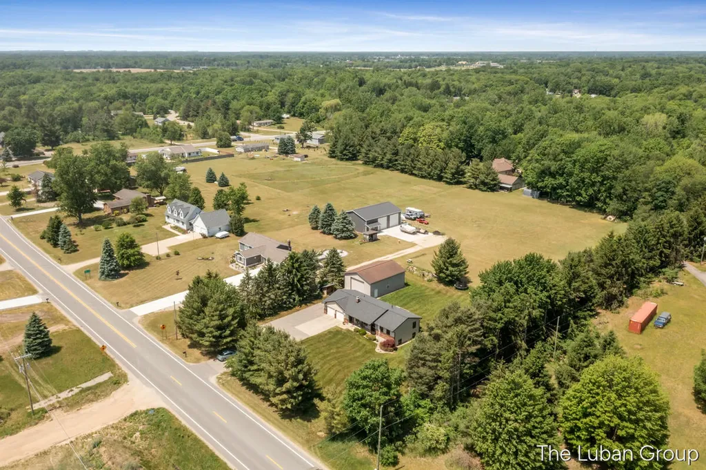 6669 Fillmore Street Allendale Charter Township MI 49401
