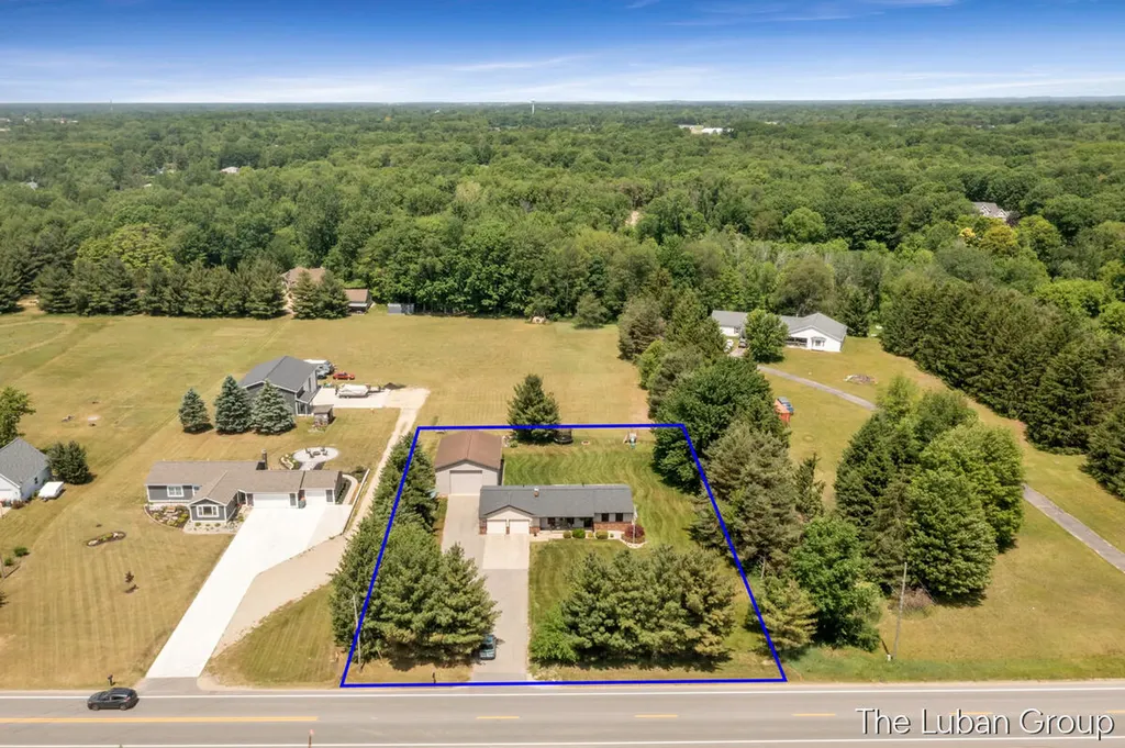 6669 Fillmore Street Allendale Charter Township MI 49401