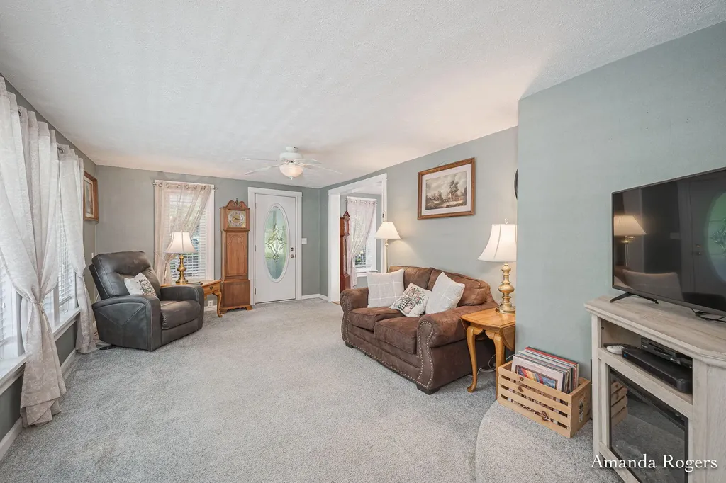 2295 Fallasburg Park Drive NE Vergennes Township MI 49331