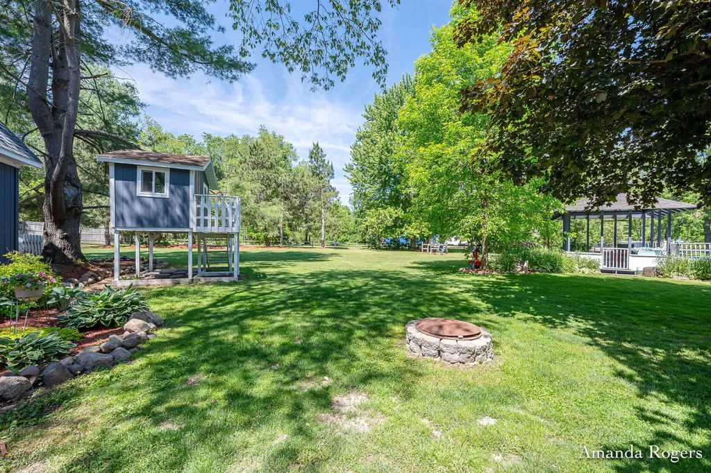2295 Fallasburg Park Drive NE Vergennes Township MI 49331