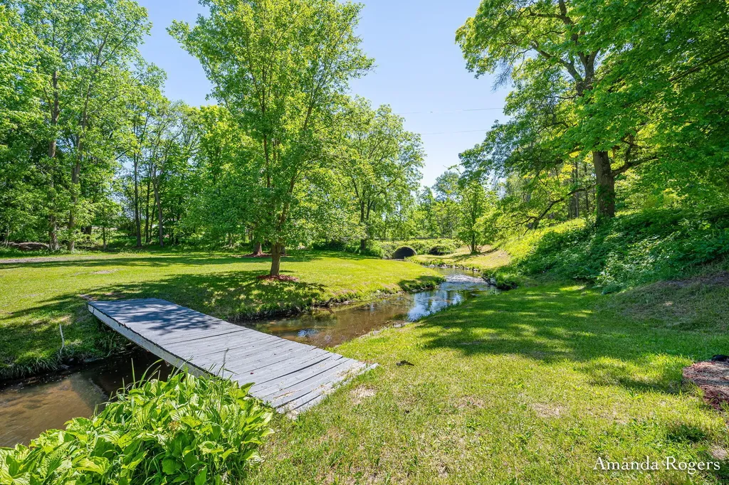 2295 Fallasburg Park Drive NE Vergennes Township MI 49331