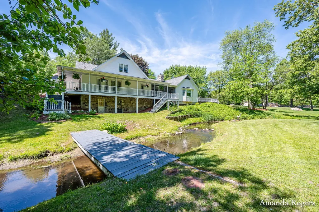 2295 Fallasburg Park Drive NE Vergennes Township MI 49331