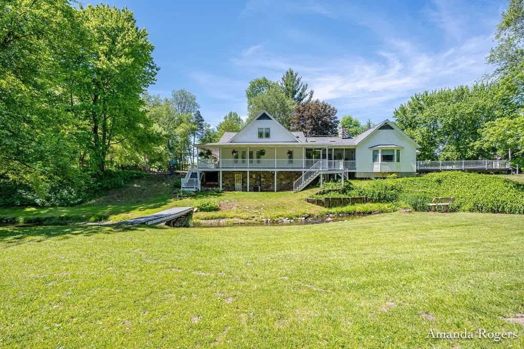 2295 Fallasburg Park Drive NE Vergennes Township MI 49331