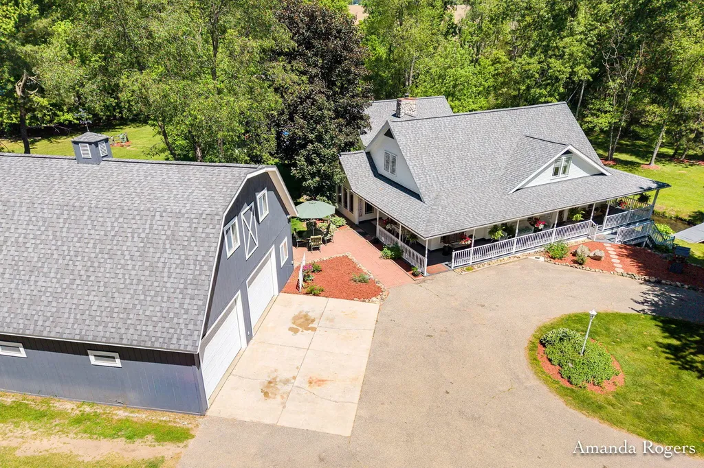 2295 Fallasburg Park Drive NE Vergennes Township MI 49331