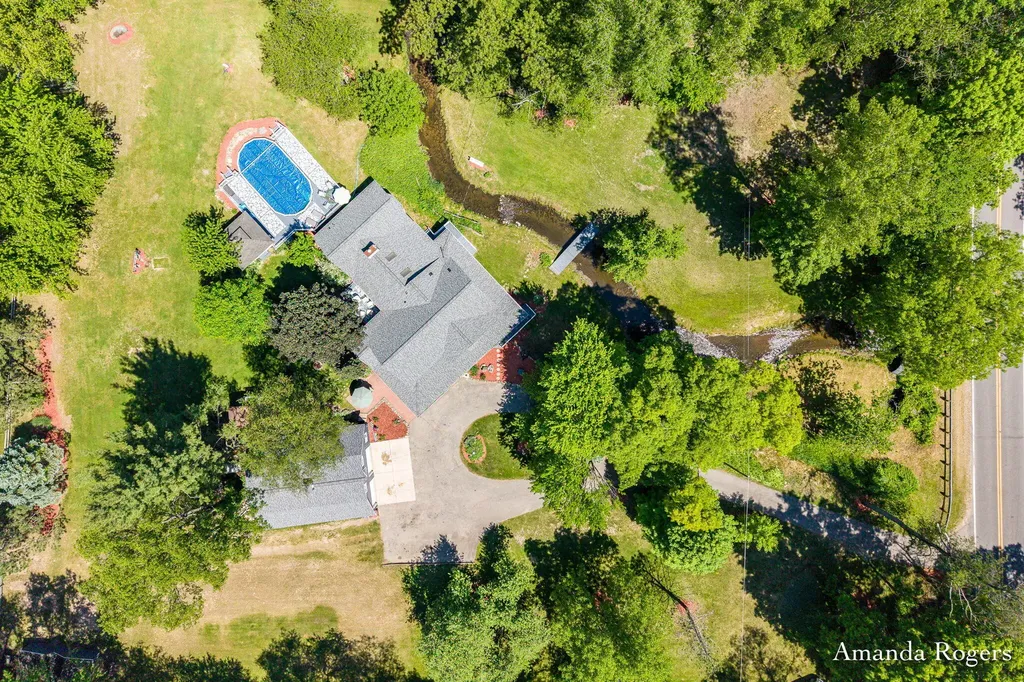 2295 Fallasburg Park Drive NE Vergennes Township MI 49331