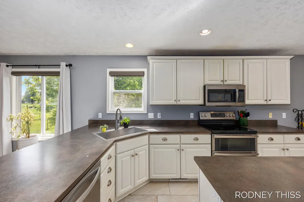 3030 Sunchase Avenue Jamestown Charter Township MI 49426