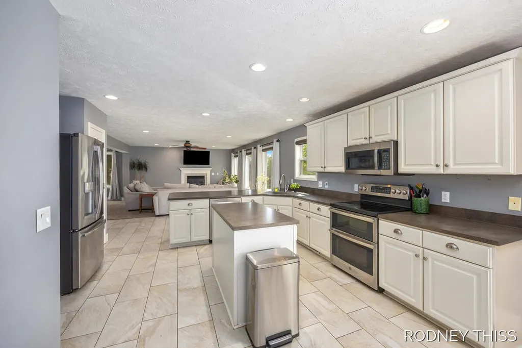 3030 Sunchase Avenue Jamestown Charter Township MI 49426