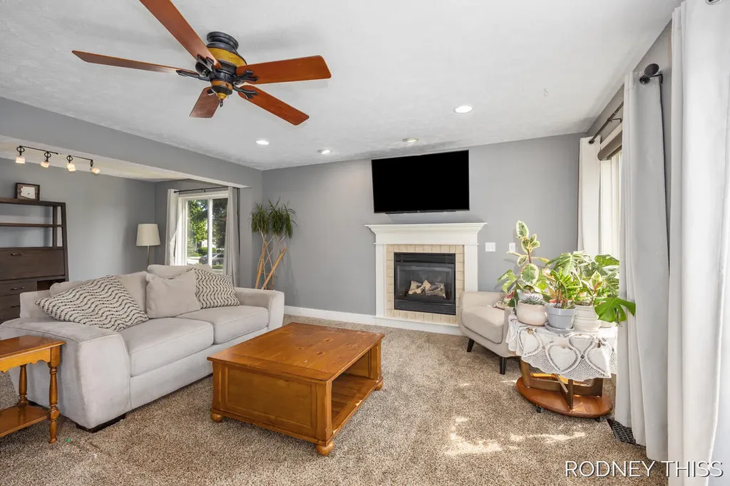 3030 Sunchase Avenue Jamestown Charter Township MI 49426