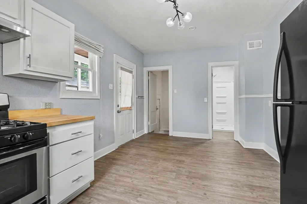 800 6th Street NW Grand Rapids City MI 49504
