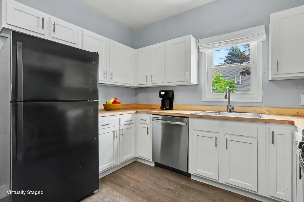 800 6th Street NW Grand Rapids City MI 49504