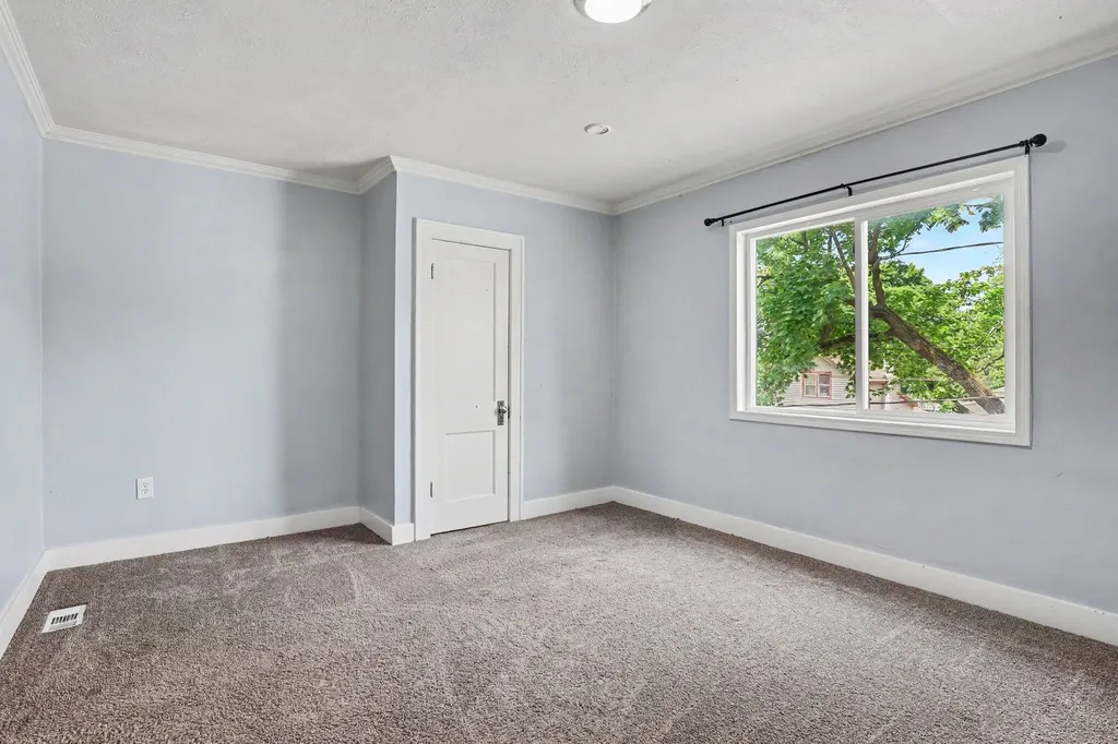 800 6th Street NW Grand Rapids City MI 49504