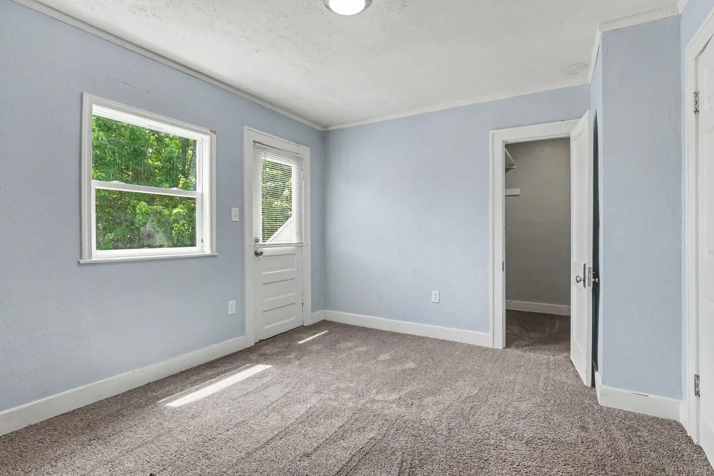 800 6th Street NW Grand Rapids City MI 49504