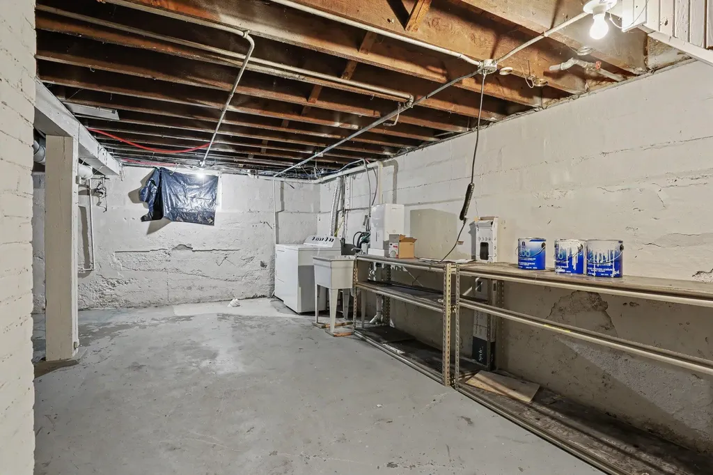 800 6th Street NW Grand Rapids City MI 49504
