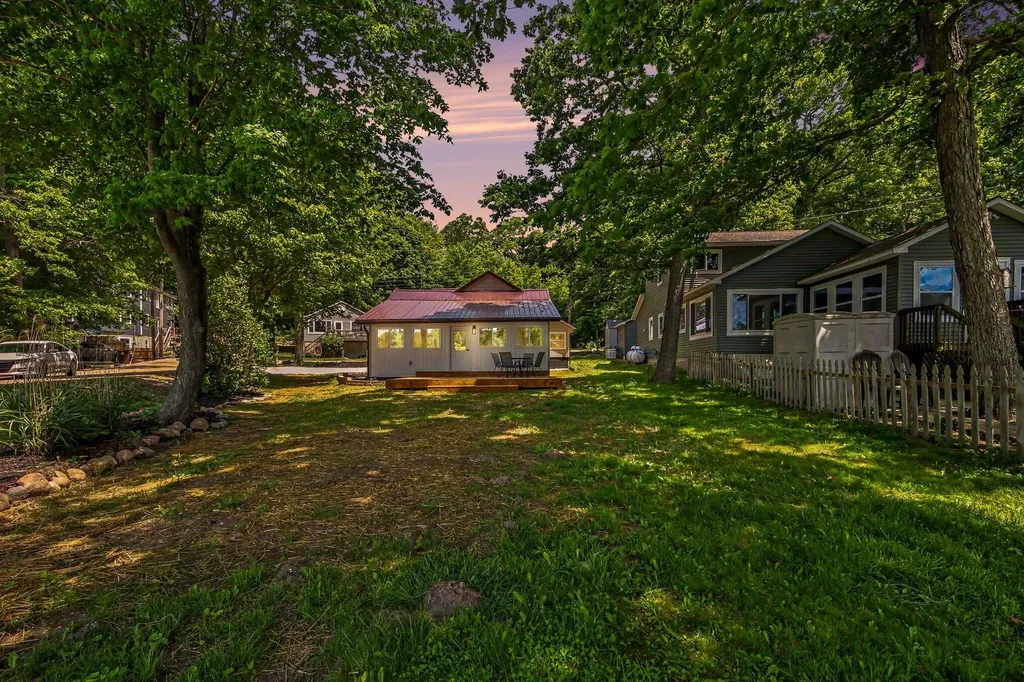 3562 Woods Drive NE Solon Township MI 49343