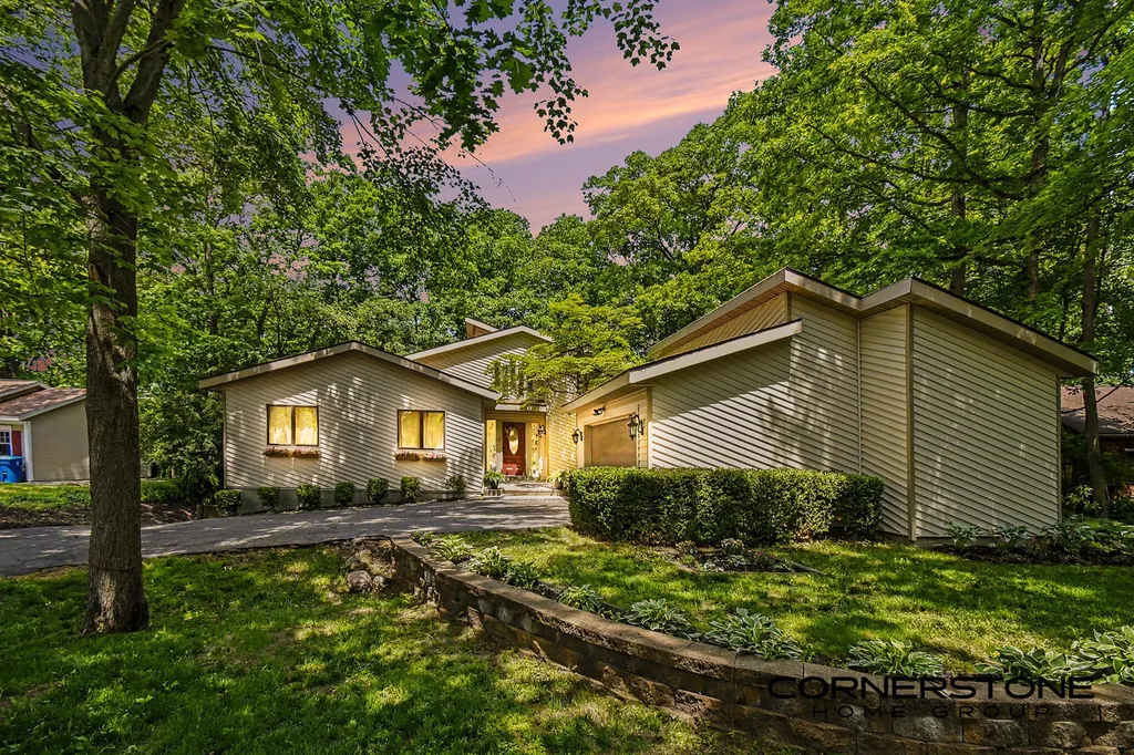 2111 Northridge Drive NE Plainfield Charter Township MI 49525