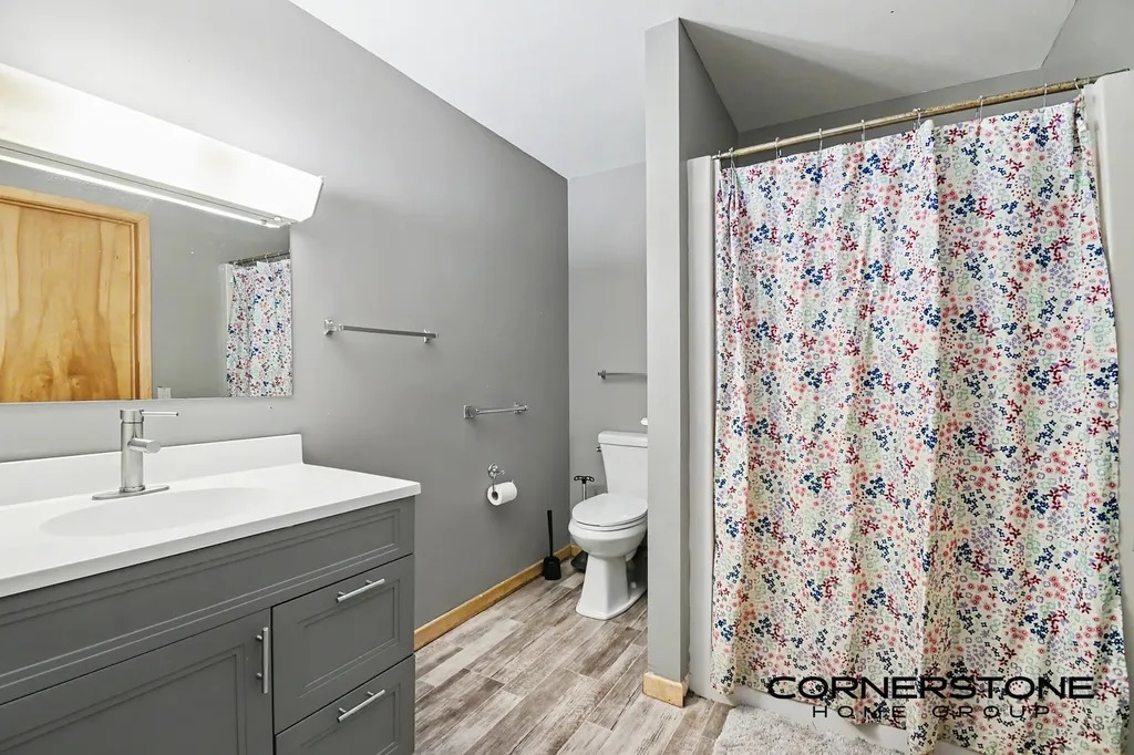 2111 Northridge Drive NE Plainfield Charter Township MI 49525