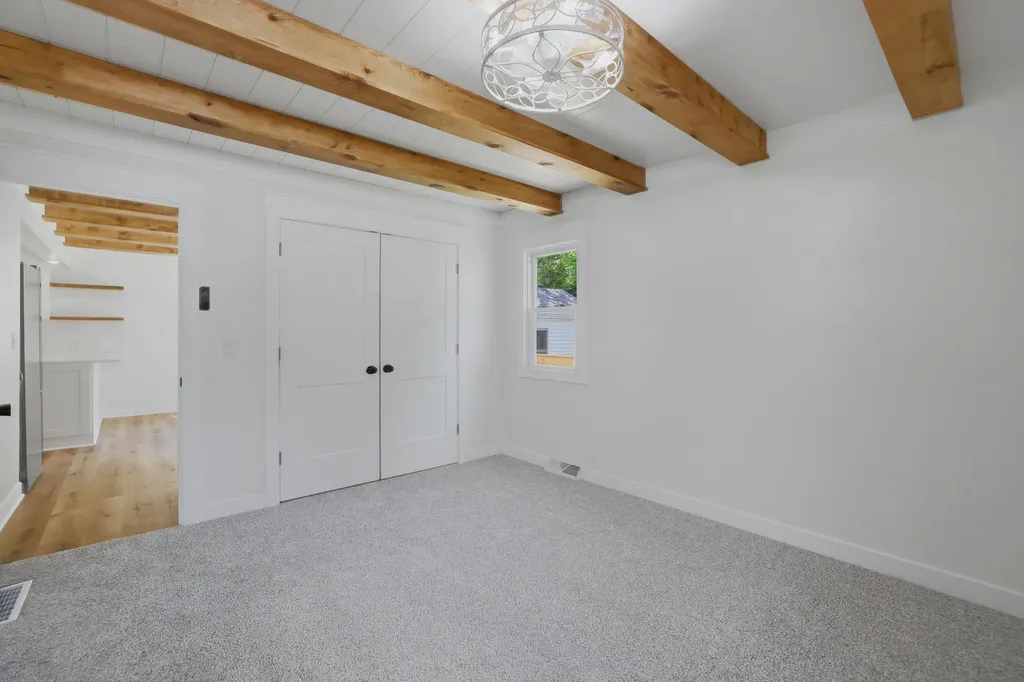1325 Edith Avenue NE Grand Rapids City MI 49505