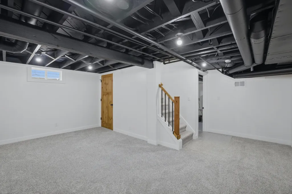 1325 Edith Avenue NE Grand Rapids City MI 49505
