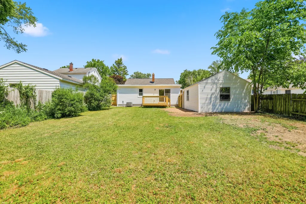 1325 Edith Avenue NE Grand Rapids City MI 49505