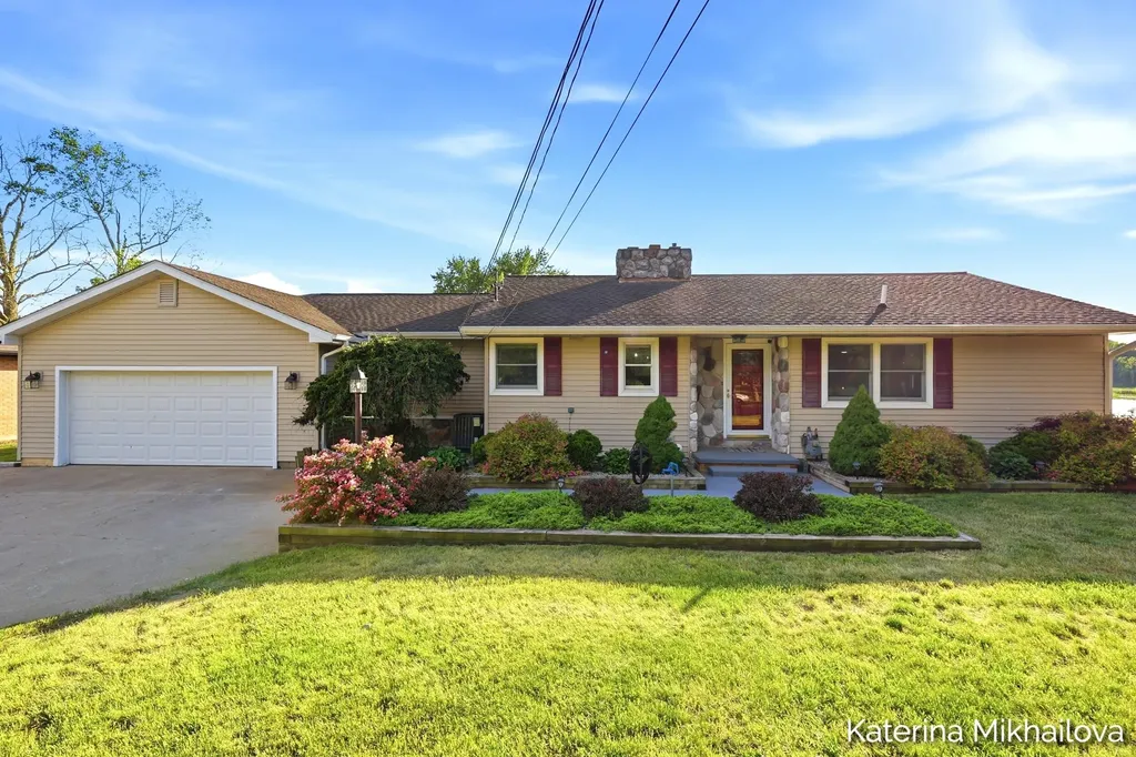 409 Grandview Avenue Homer Village MI 49245