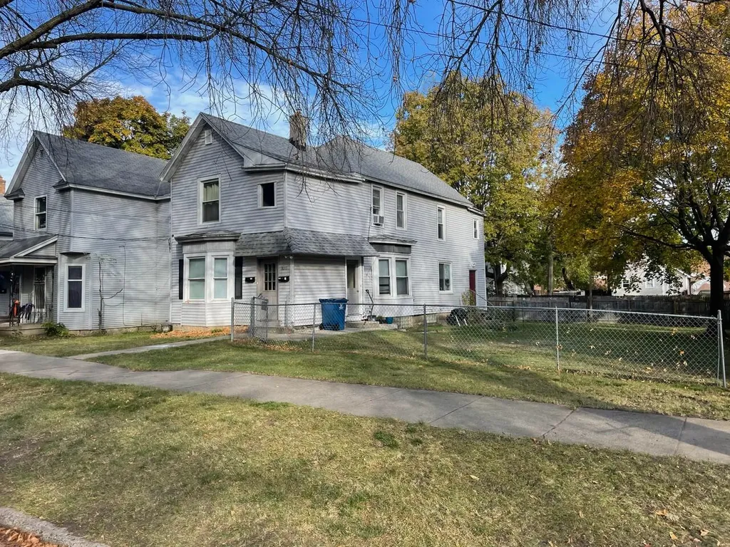 820 Mcreynolds Avenue NW Grand Rapids City MI 49504