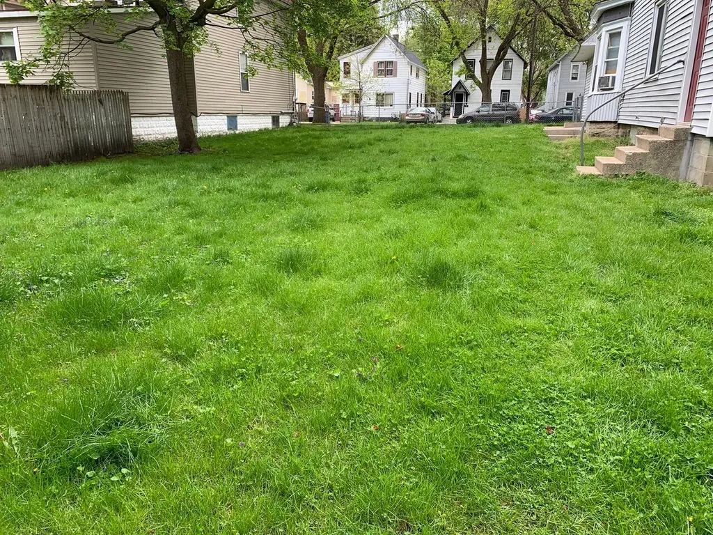 820 Mcreynolds Avenue NW Grand Rapids City MI 49504