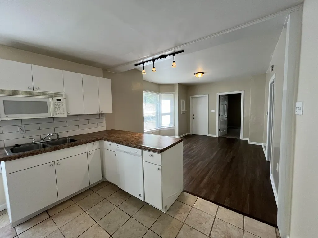 820 Mcreynolds Avenue NW Grand Rapids City MI 49504