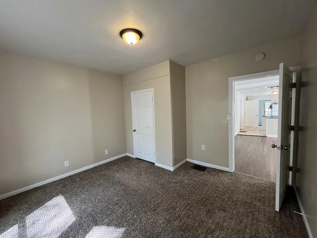820 Mcreynolds Avenue NW Grand Rapids City MI 49504