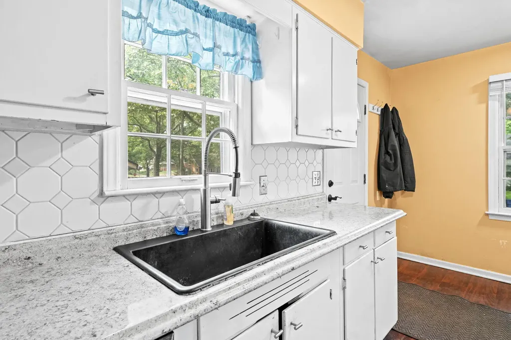 1222 Portland Avenue NE Grand Rapids City MI 49505