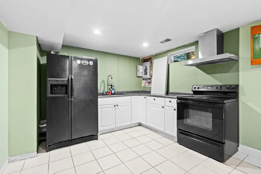 1222 Portland Avenue NE Grand Rapids City MI 49505