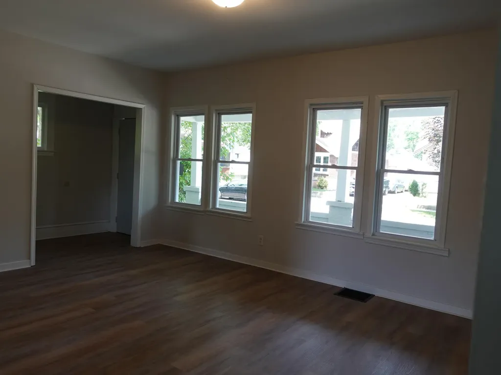 60 Baylis Street SW Grand Rapids City MI 49507