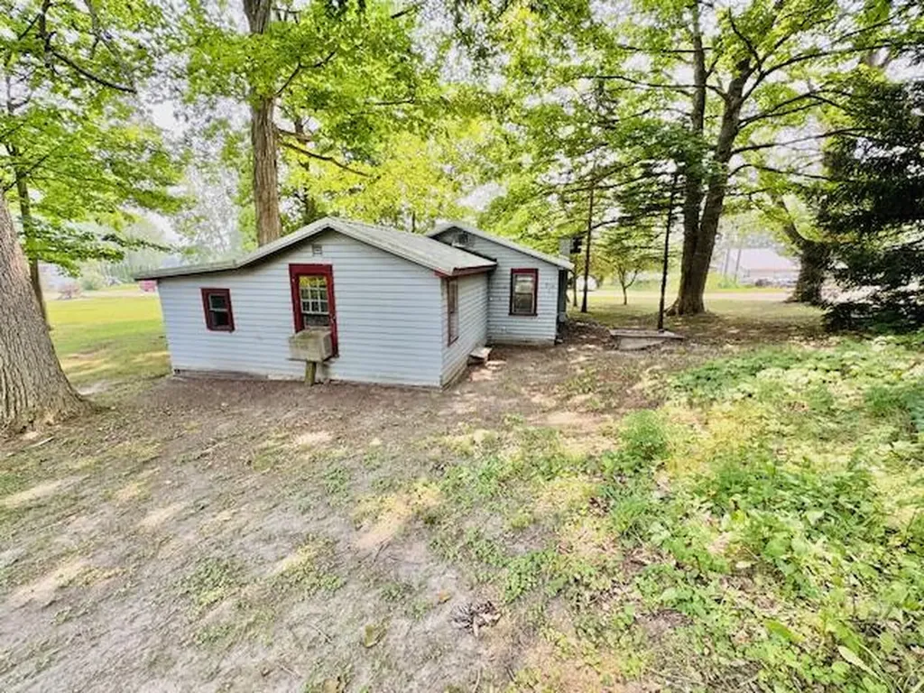 1846 W Tupper Heights Drive Unknown City MI 48849