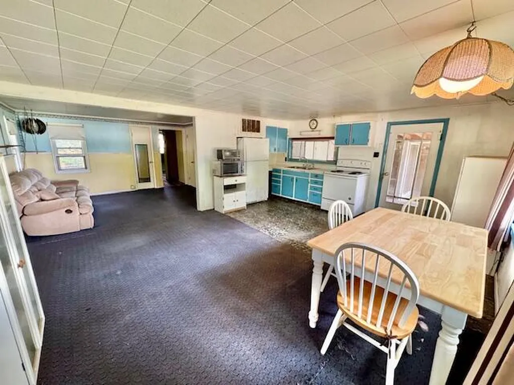 1846 W Tupper Heights Drive Unknown City MI 48849