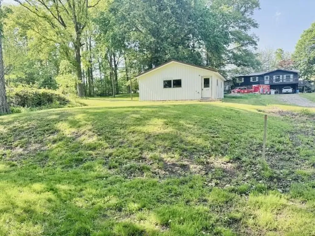 1846 W Tupper Heights Drive Unknown City MI 48849