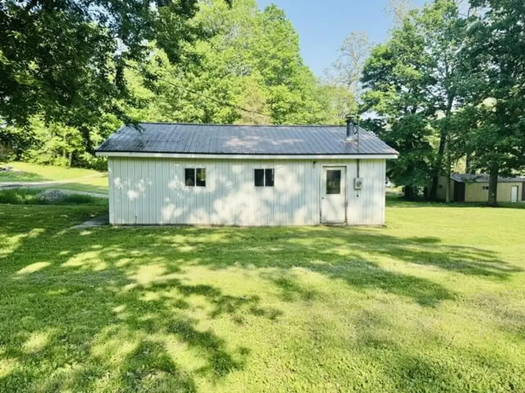 1846 W Tupper Heights Drive Unknown City MI 48849