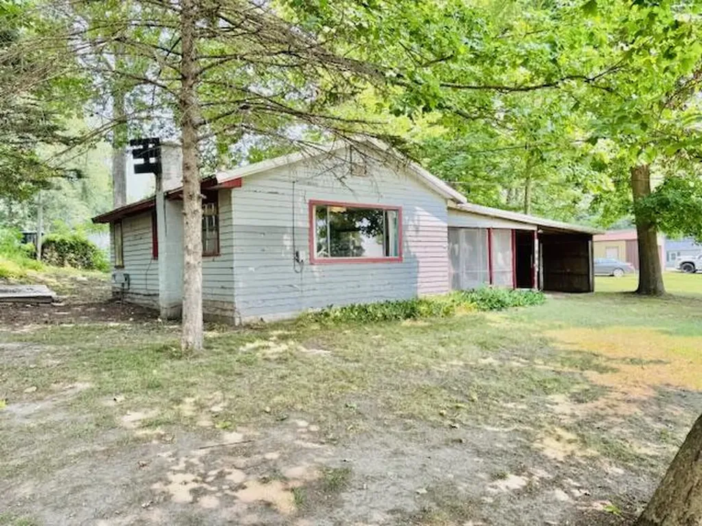 1846 W Tupper Heights Drive Unknown City MI 48849